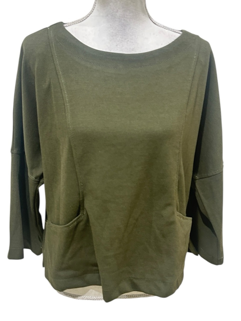 NWT Max Studio London Olive Scoop Neck Pocket long sleeve top size small